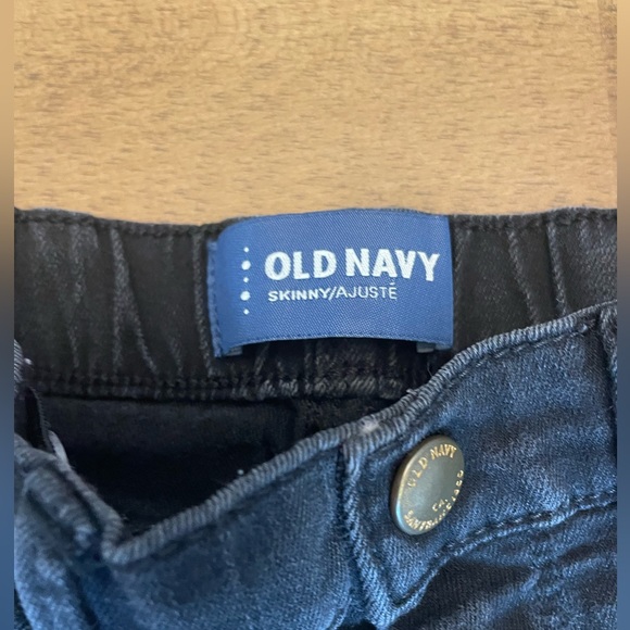 Old Navy baby skinny jeans 12-18 months - Picture 3 of 5